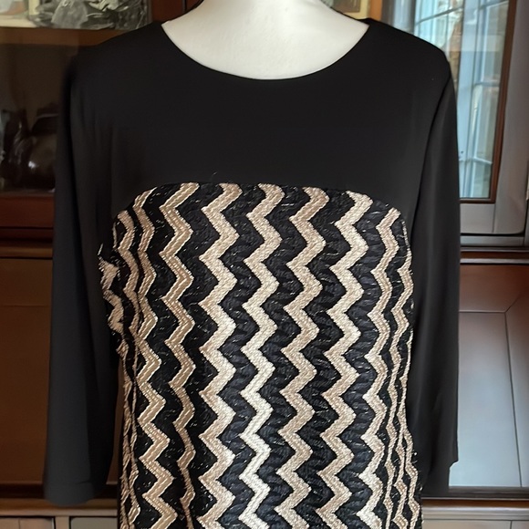 Chico’s Gold & Lace Festive Dress 2.5 - Picture 2 of 9